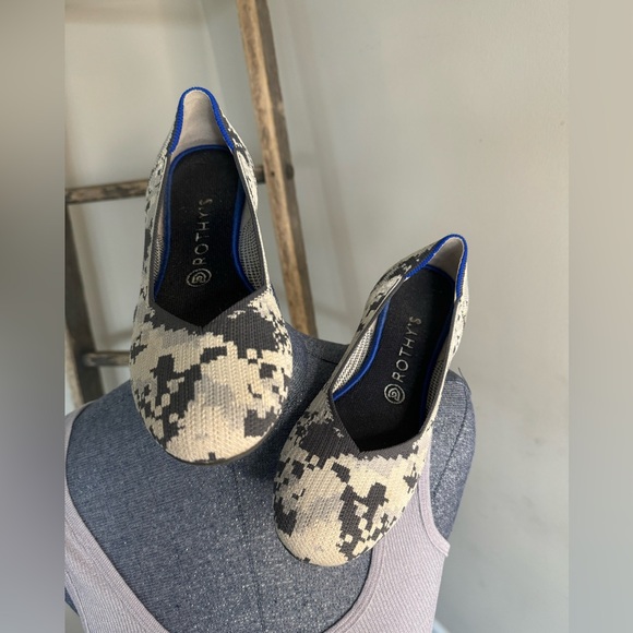 Rothy’s The Flat Original Gray Geometric Camo Flat Slip On Size 9 - Picture 5 of 11